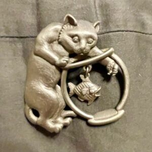 Vintage Cat with Fish Design Brooch - Signed JJ